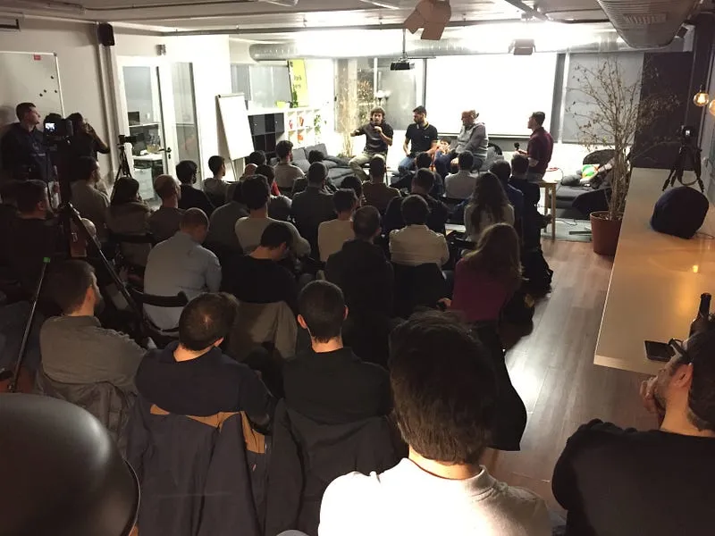Una charla abierta en el espacio de itnig