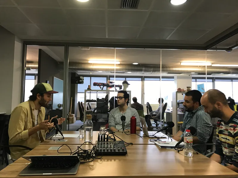 Una grabación del podcast en los primeros años de itnig